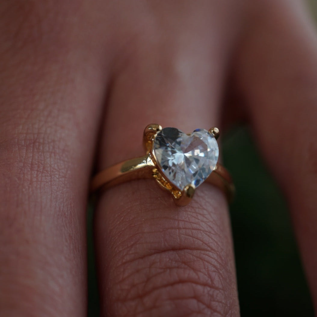 Crystal heart clearance ring